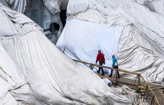 Rhone Glacier protected by blankets